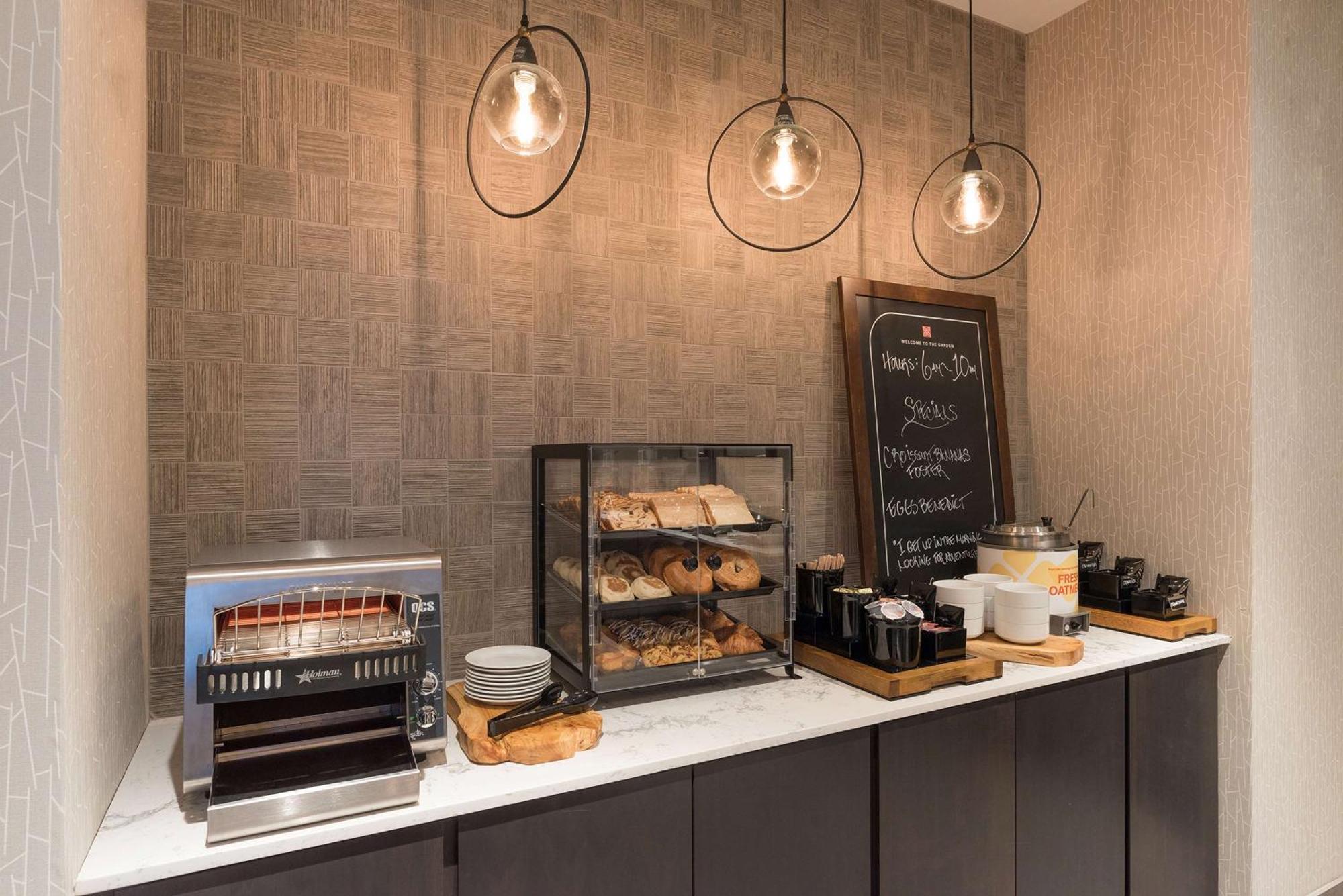 Hilton Garden Inn Hanover Лебанон Екстериор снимка