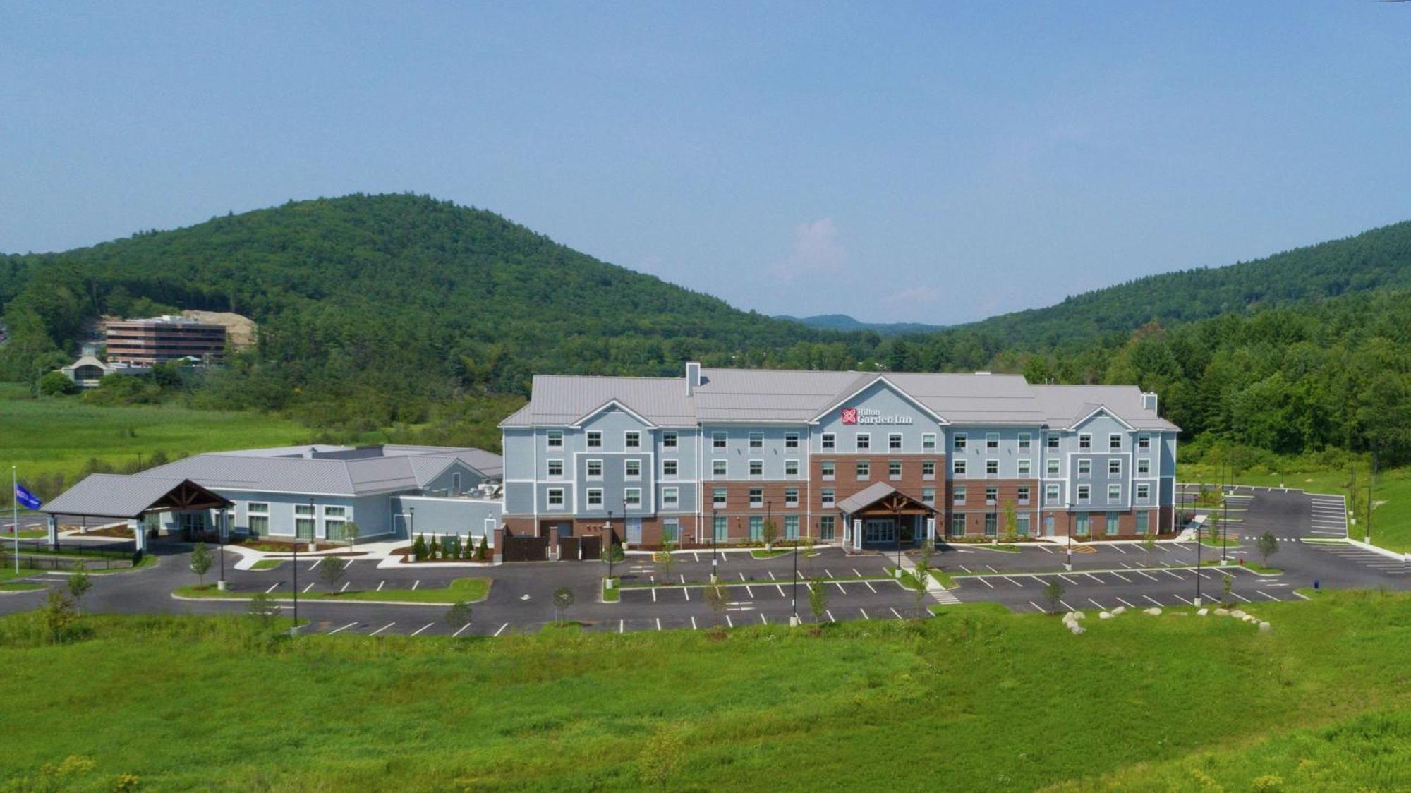 Hilton Garden Inn Hanover Лебанон Екстериор снимка